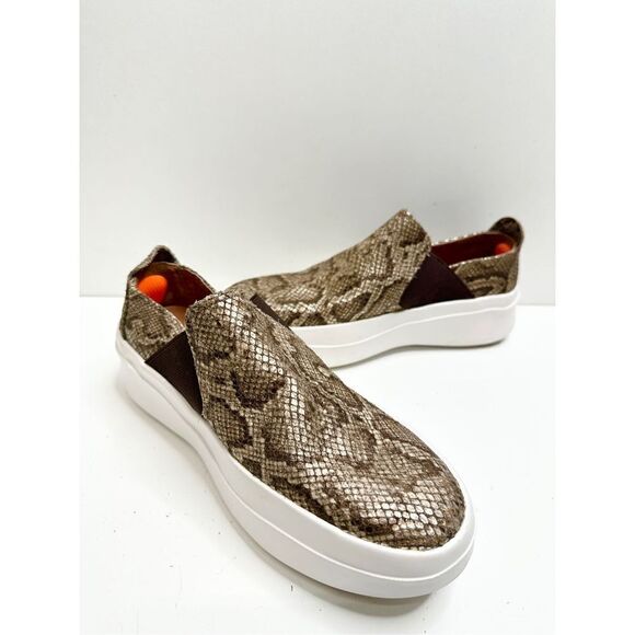 Gentle Souls Kenneth Cole Sneakers 6 Leather Snake Print Antique‎ Gold Slip On - Picture 3 of 9
